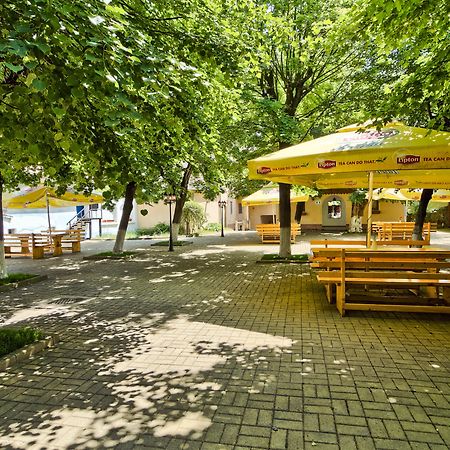 Mediaş Hotel Traube מראה חיצוני תמונה