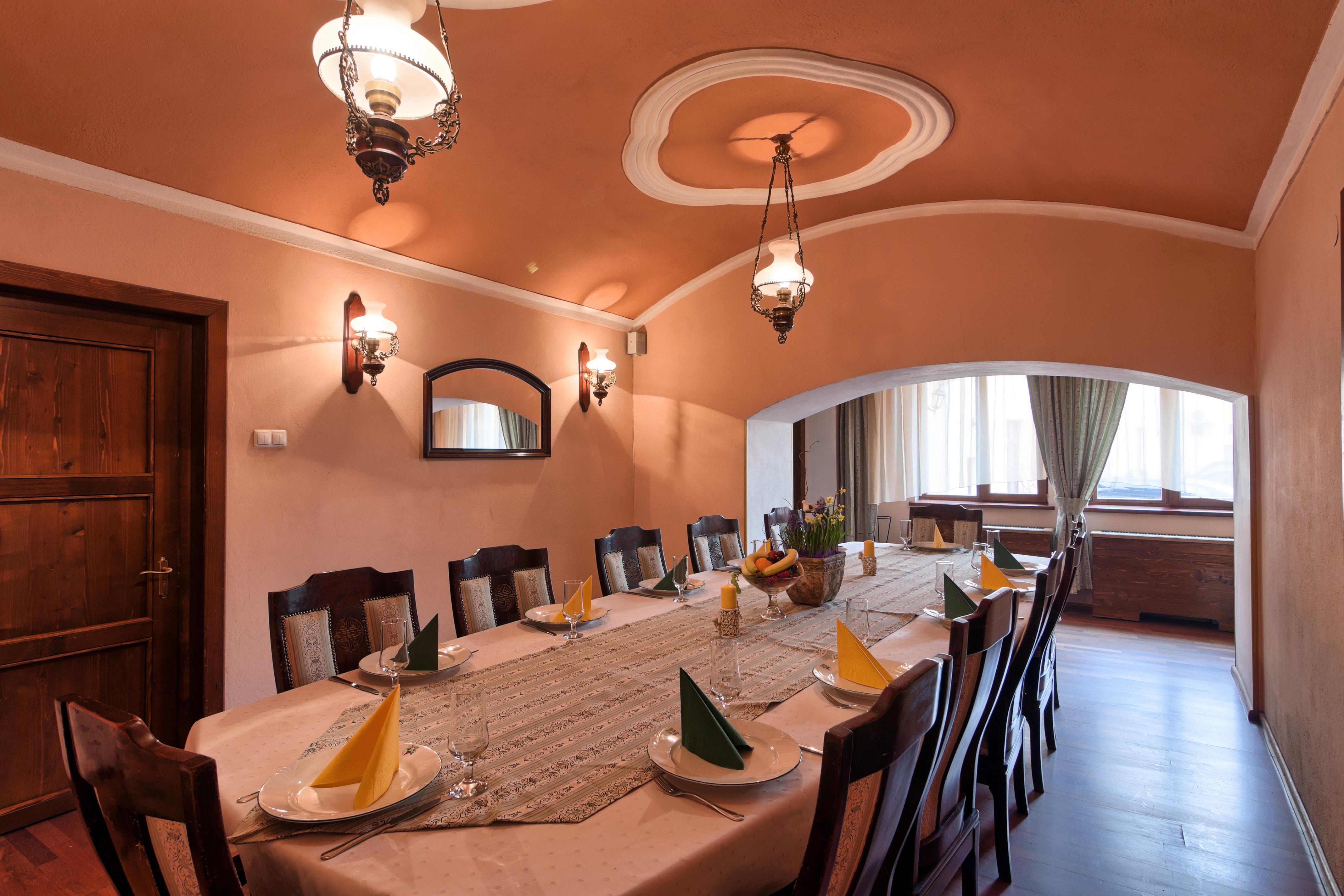 Mediaş Hotel Traube מראה חיצוני תמונה