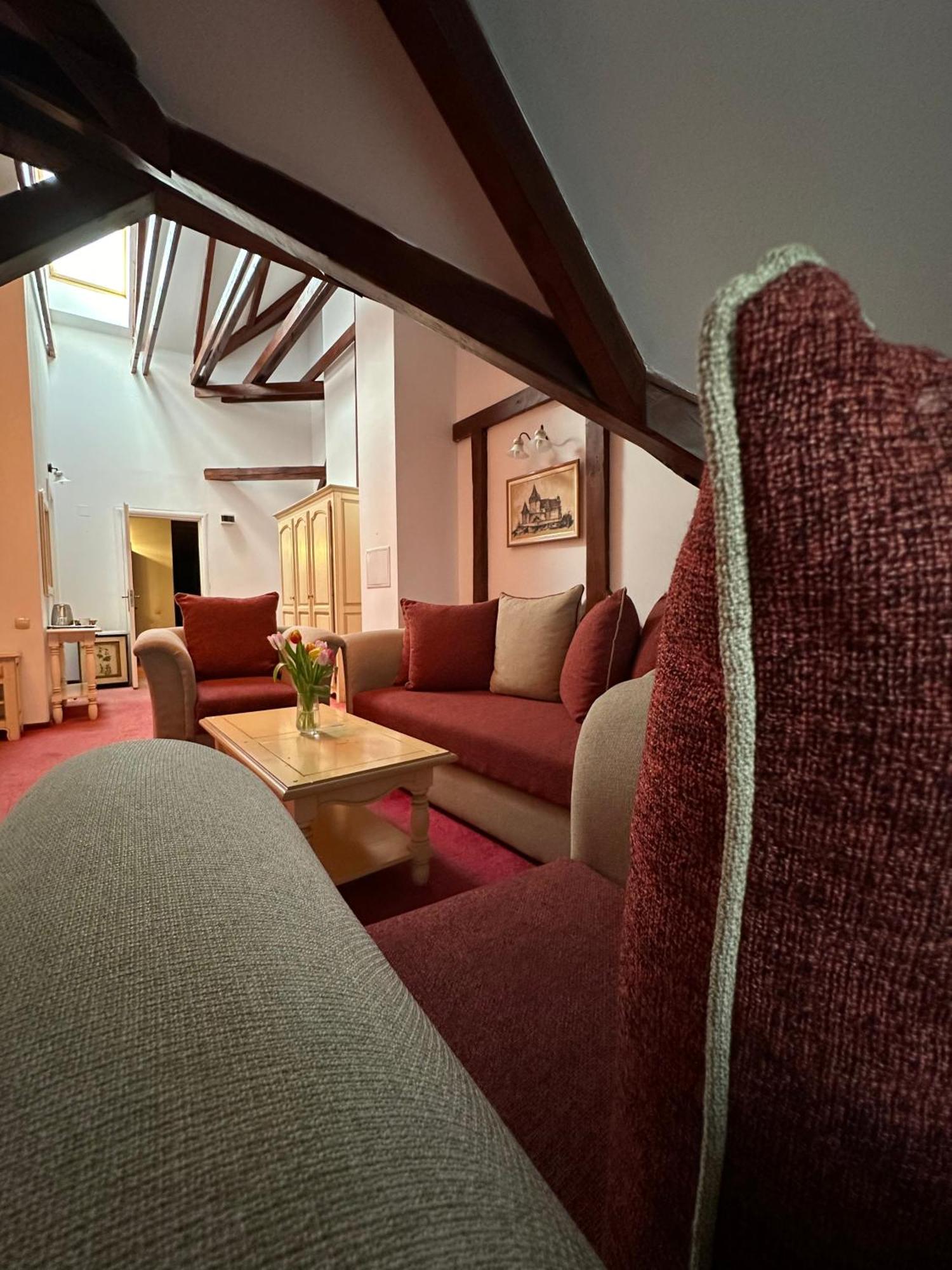 Mediaş Hotel Traube מראה חיצוני תמונה